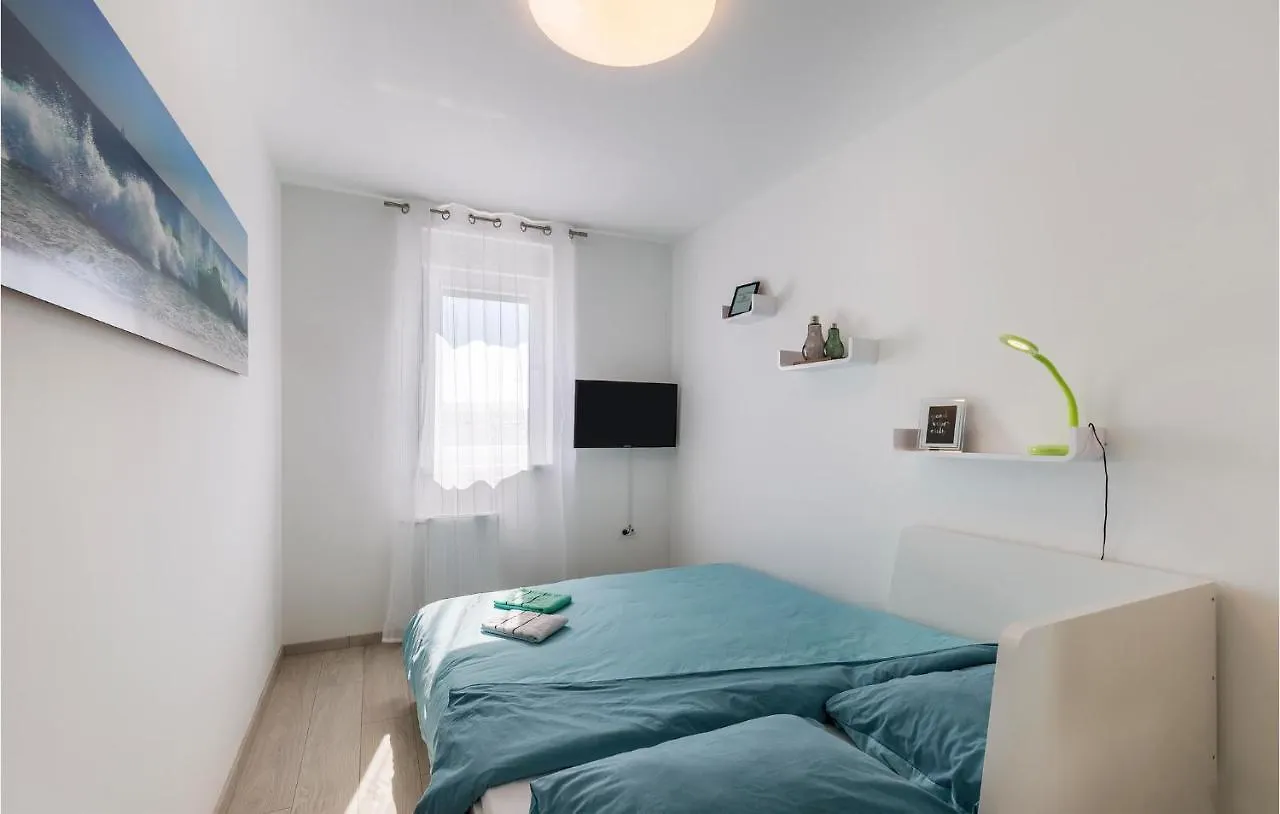 Nice Apartment In Pula With Kitchen