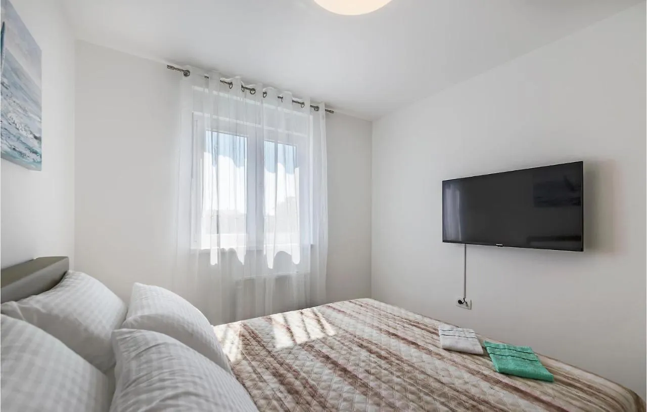 Nice Apartment In Pula With Kitchen Croatia